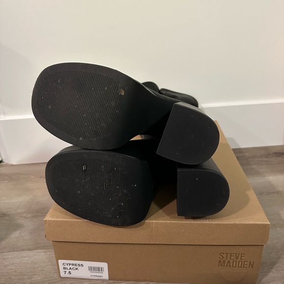 Steve Madden Black Heeled Platform Boots (Cypress) - Picture 4 of 4